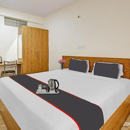 Flagship Sri Sai Comforts Hotel Bangalore Exterior foto