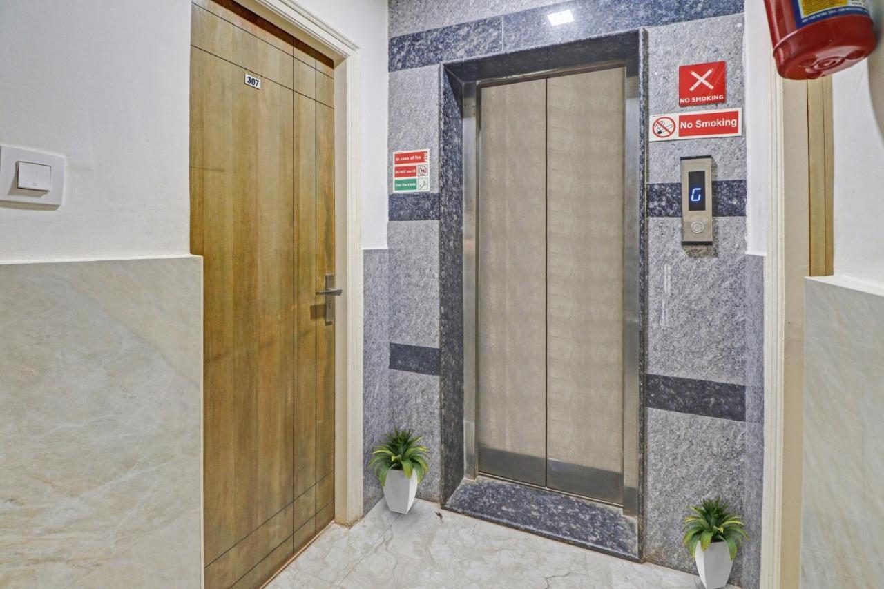 Flagship Sri Sai Comforts Hotel Bangalore Exterior foto