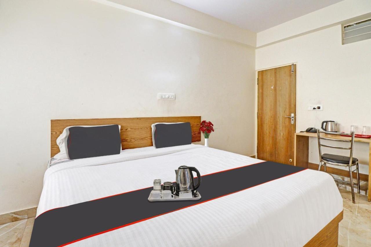 Flagship Sri Sai Comforts Hotel Bangalore Exterior foto
