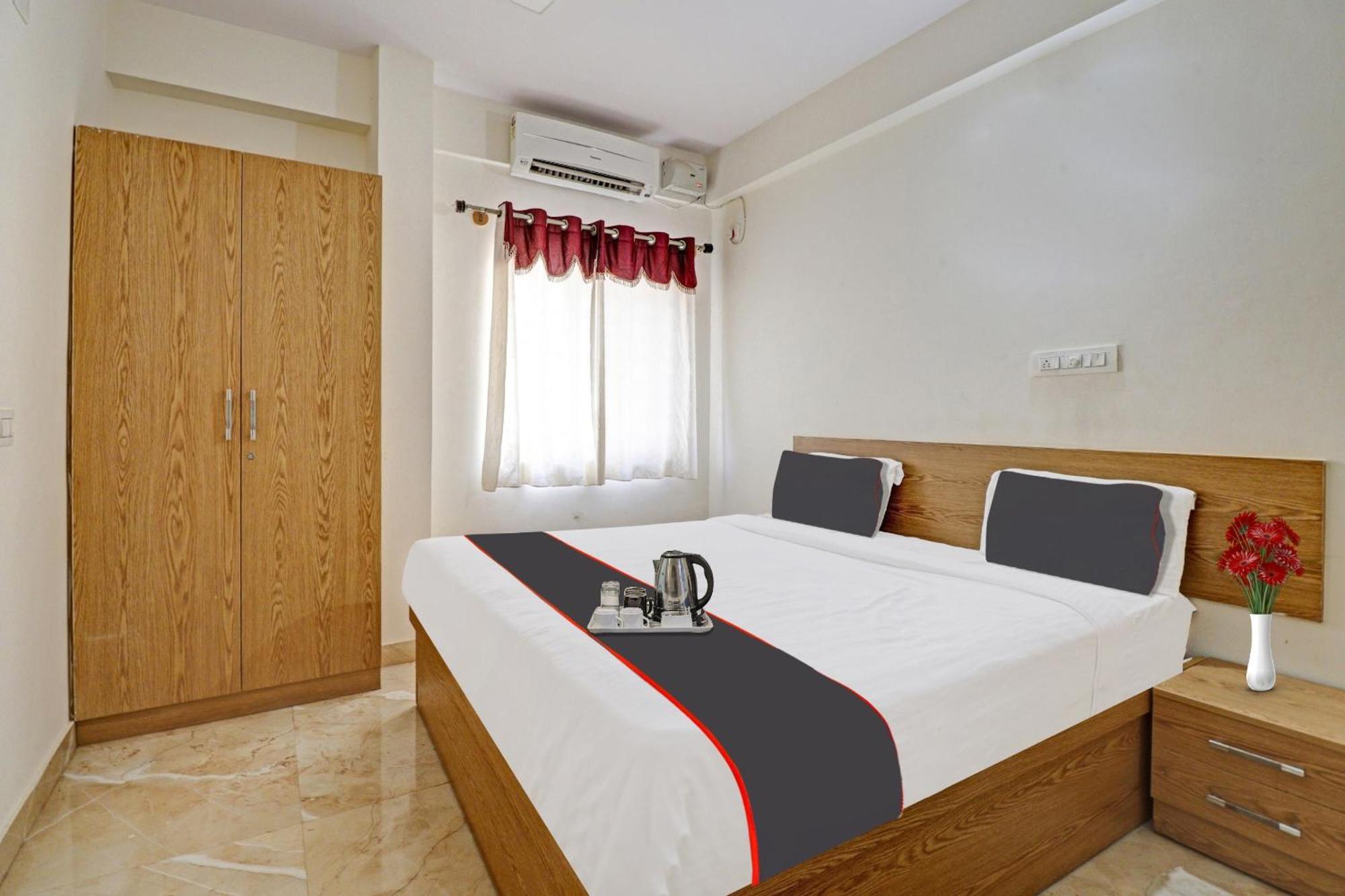Flagship Sri Sai Comforts Hotel Bangalore Exterior foto